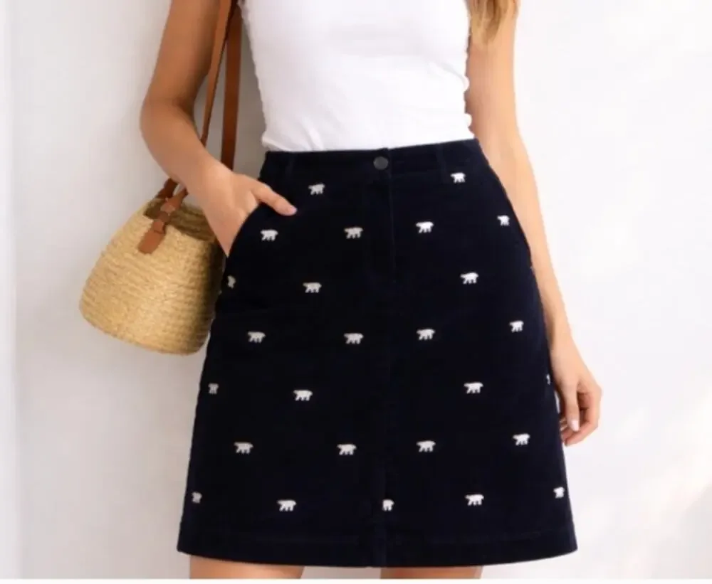 NEW Talbots 14 Navy Blue Embroidered Polar Bear Pencil Skirt Preppy Velvet